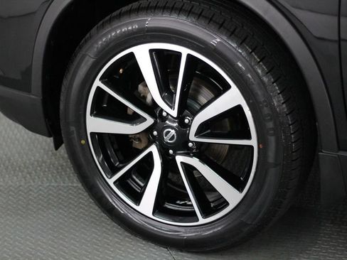 Used 2018 Nissan Rogue SL AWD/4WD image 59