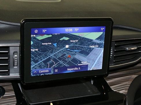 Used 2023 Ford Explorer Limited image 19