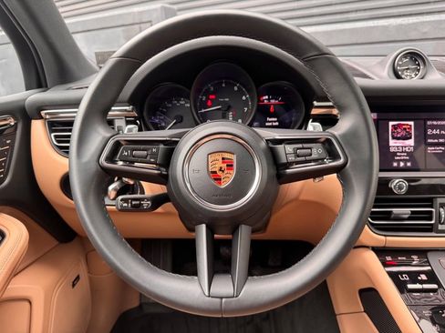 Certified 2026 Porsche Macan AWD/4WD image 25
