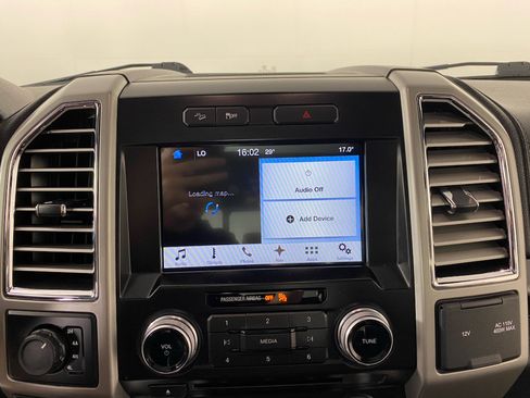 Used 2016 Ford F150 Lariat w/ Equipment Group 502A Luxury AWD/4WD image 25