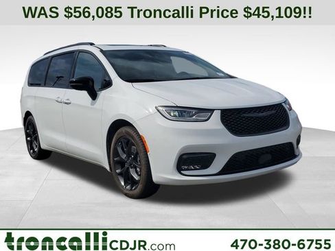New 2026 Chrysler Pacifica Limited w/ S Appearance Package FWD image 1
