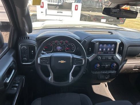 Used 2022 Chevrolet Silverado 1500 LT image 27