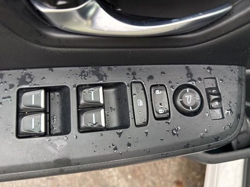 Used 2025 Honda Pilot Sport image 15