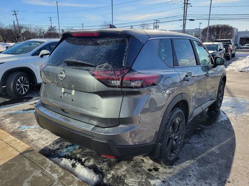 New 2026 Nissan Rogue SV AWD/4WD image 3