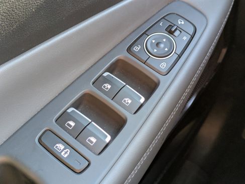 Used 2023 Hyundai Santa Fe Limited image 25