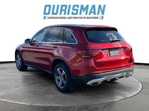 Used 2021 Mercedes-Benz GLC 300 4MATIC w/ Premium Package image 4