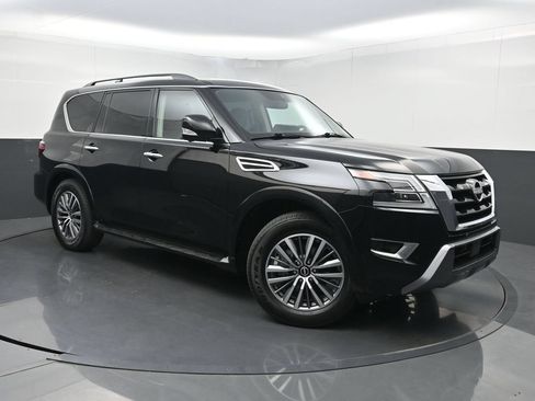 Used 2023 Nissan Armada SL w/ Captain's Chairs Package RWD image 26