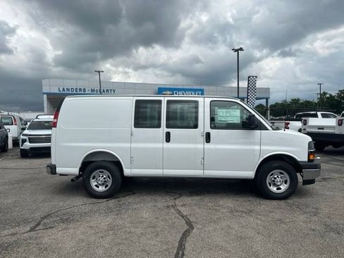 New 2026 Chevrolet Express 2500 w/ Communications Package RWD image 2