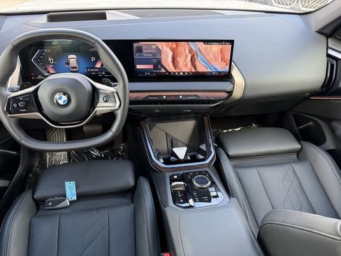 Certified 2025 BMW X3 xDrive30i image 10