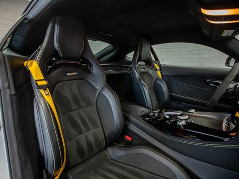 Used 2018 Mercedes-Benz AMG GT R image 34