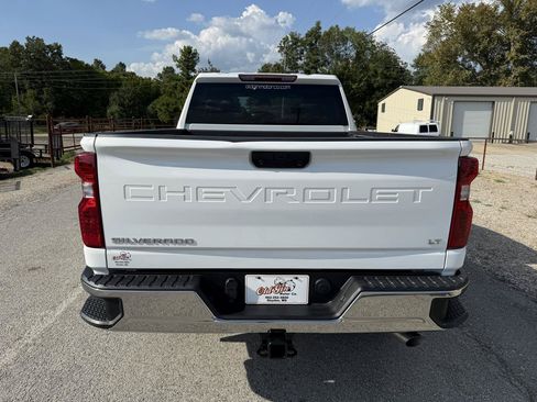 Used 2024 Chevrolet Silverado 2500 LT AWD/4WD image 4