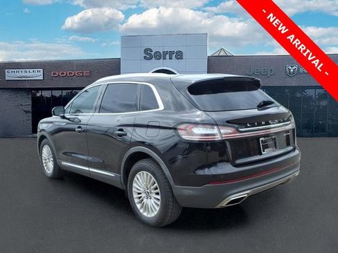 Used 2019 Lincoln Nautilus Premier AWD/4WD image 4
