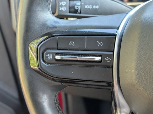 Used 2024 Chevrolet Colorado LT w/ LT Convenience Package III RWD image 29