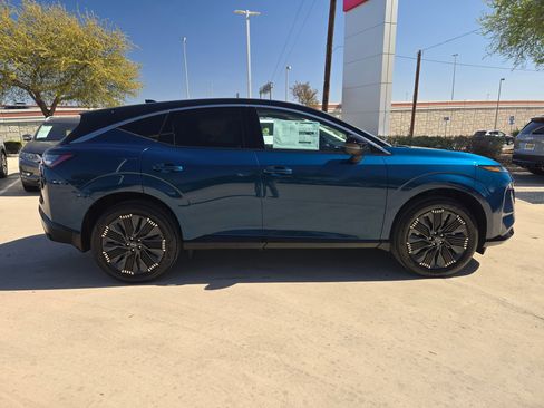New 2026 Nissan Murano Platinum AWD/4WD image 2