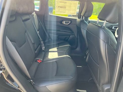 New 2026 Jeep Compass Latitude AWD/4WD image 12