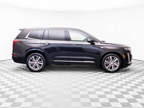 Certified 2025 Cadillac XT6 Premium Luxury w/ Platinum Package image 7