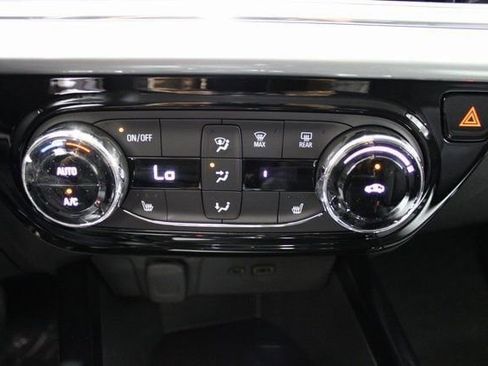 New 2026 Chevrolet Trax LT w/ Driver Confidence Package FWD image 9