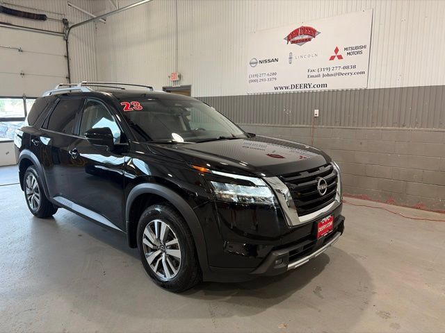 Certified 2023 Nissan Pathfinder SL AWD/4WD image 1