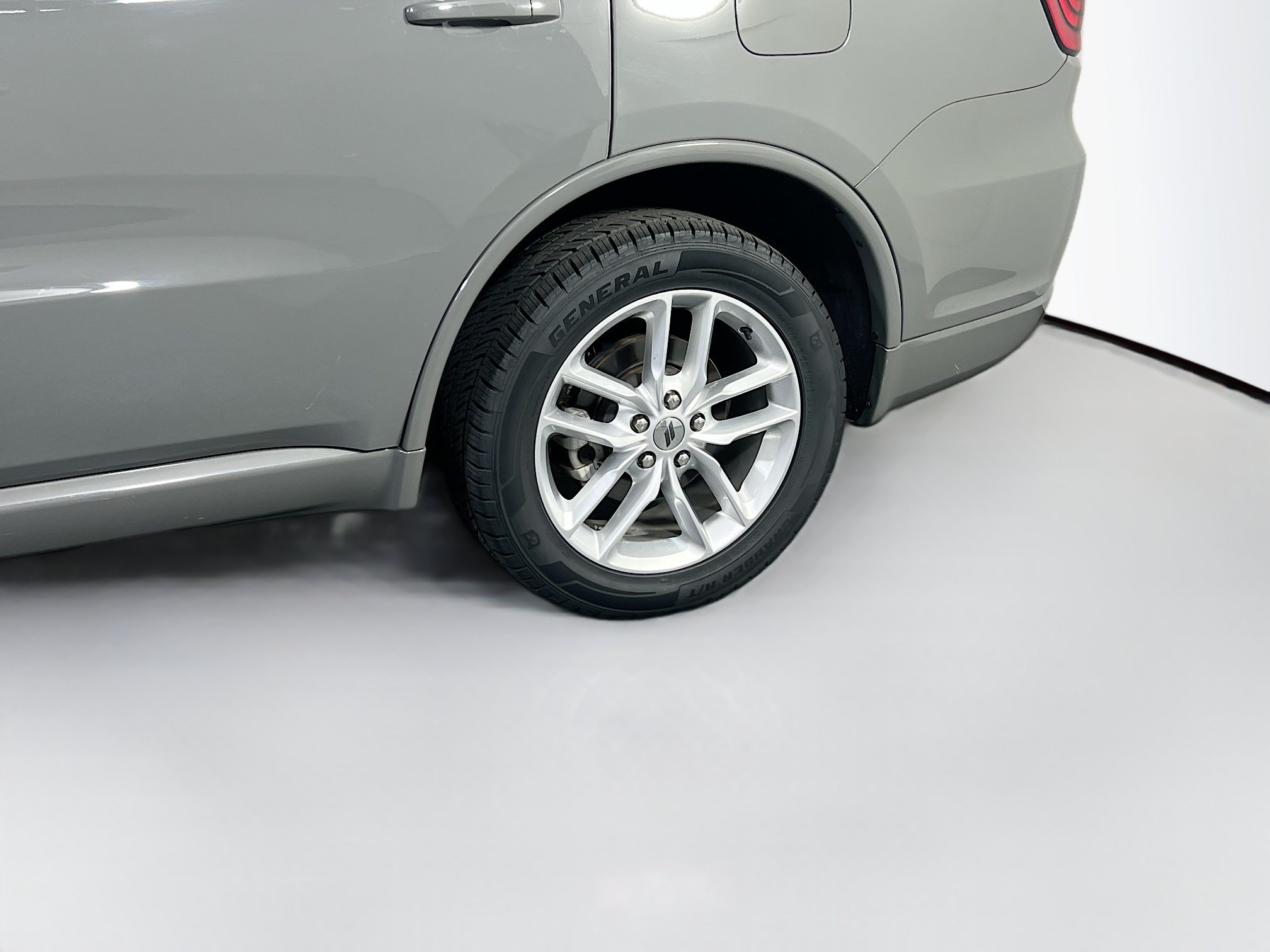 Used 2023 Dodge Durango GT AWD/4WD image 32