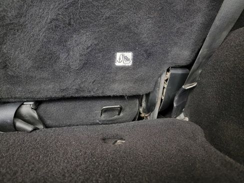 Used 2018 Jeep Wrangler Unlimited Rubicon w/ Connectivity Group image 34