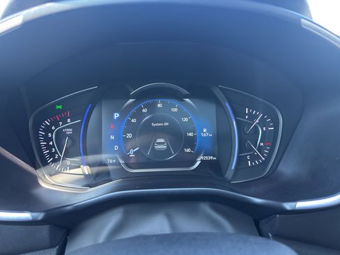 Used 2019 Hyundai Santa Fe Limited image 14