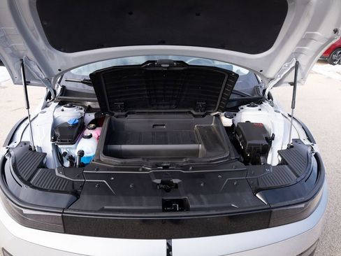 Certified 2024 Hyundai Ioniq 5 SEL image 13