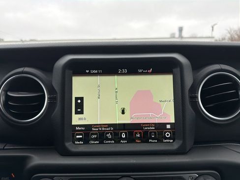 Used 2023 Jeep Wrangler Unlimited Sahara w/ Cold Weather Group AWD/4WD image 26