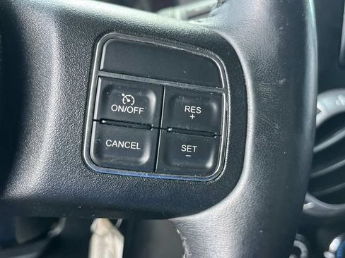 Used 2015 Jeep Wrangler Unlimited Rubicon w/ Connectivity Group AWD/4WD image 25