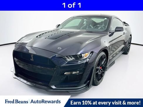Used 2022 Ford Mustang Shelby GT500 w/ Technology Package RWD image 3