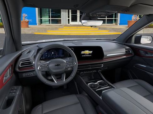 New 2026 Chevrolet Traverse Z71 w/ Driver Confidence Package image 15