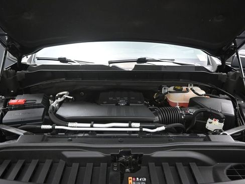 Used 2022 Chevrolet Silverado 1500 Custom RWD image 12