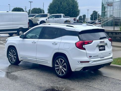 Used 2019 GMC Terrain Denali w/ Advanced Safety Package AWD/4WD image 4