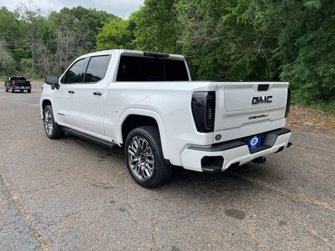 Used 2024 GMC Sierra 1500 Denali Ultimate AWD/4WD image 3