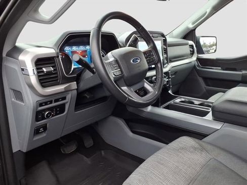 Used 2022 Ford F150 XLT w/ Equipment Group 302A High image 18