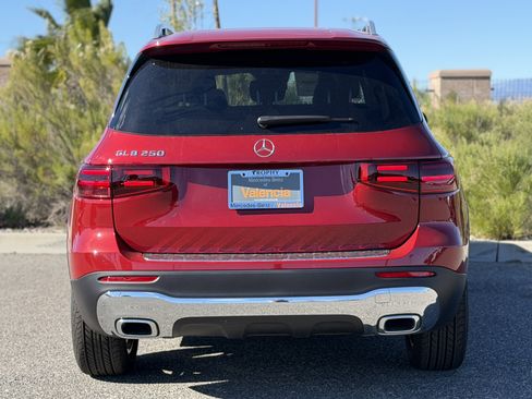 New 2026 Mercedes-Benz GLB 250 image 9