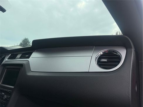 Used 2013 Ford Mustang GT image 37