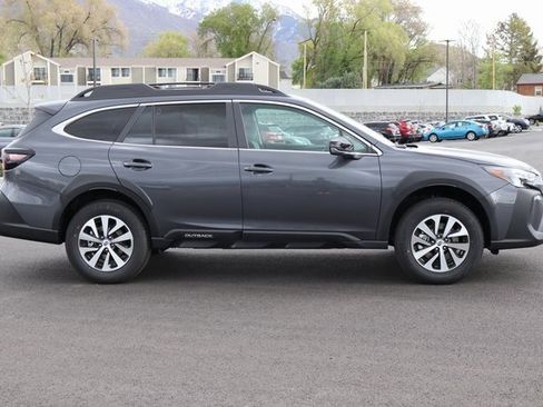 Certified 2025 Subaru Outback Premium w/ Popular Package #1A image 2