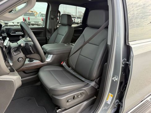 New 2026 GMC Sierra 1500 SLT w/ SLT Premium Plus Package image 14