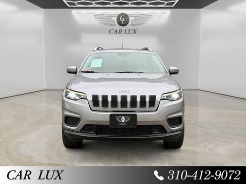 Used 2021 Jeep Cherokee Latitude AWD/4WD image 8