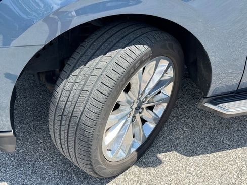 Used 2018 Ford Expedition XLT w/ Equipment Group 202A image 38