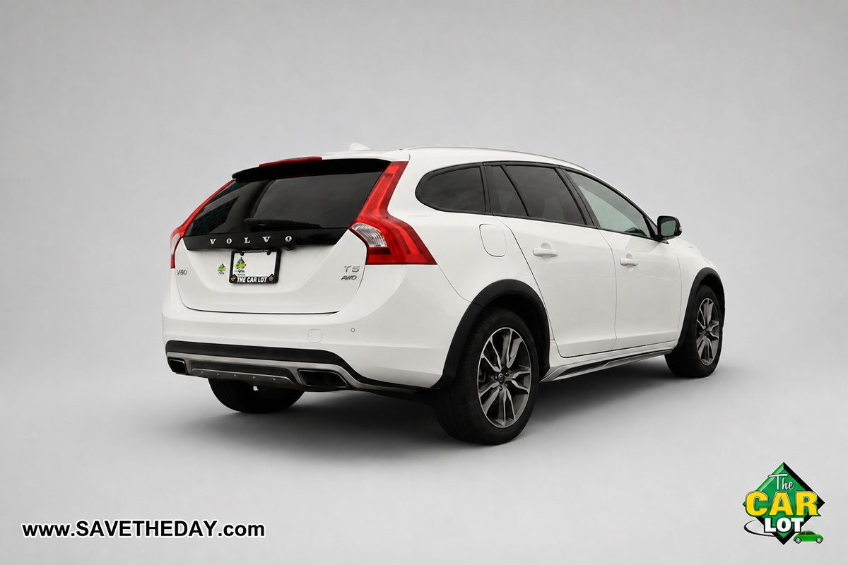 Used 2018 Volvo V60 T5 Cross Country w/ Convenience Package AWD/4WD image 8