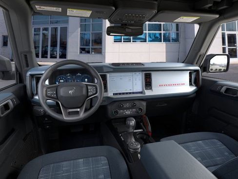 New 2026 Ford Bronco Heritage Edition image 9