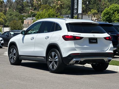 Certified 2025 Mercedes-Benz GLA 250 image 5