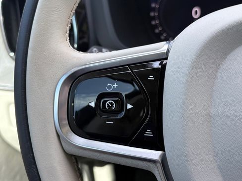 Certified 2024 Volvo XC60 T8 Plus w/ Protection Package Premier image 17