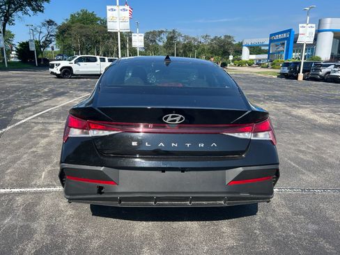 Used 2026 Hyundai Elantra Sport FWD image 6