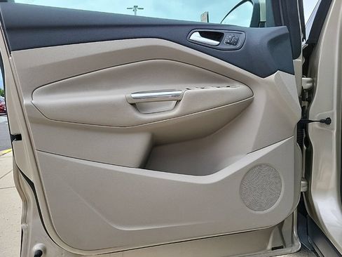 Used 2017 Ford Escape Titanium AWD/4WD image 28