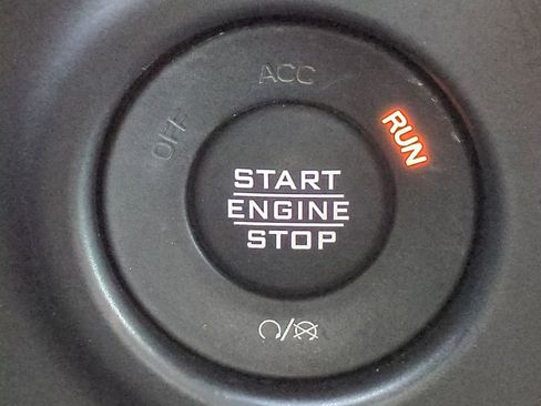 Used 2021 Jeep Wrangler Unlimited Rubicon w/ Dual Top Group image 28