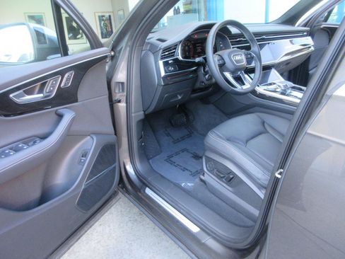 Used 2026 Audi Q7 3.0T Premium Plus w/ Premium Plus Package AWD/4WD image 6