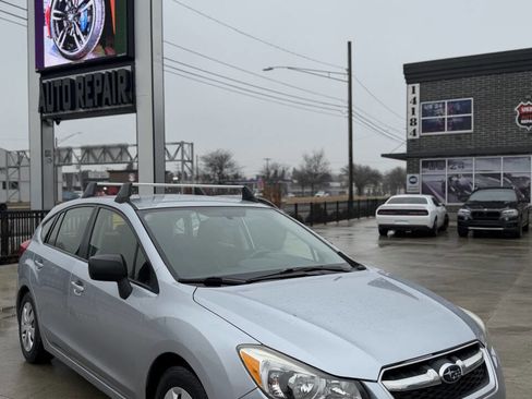 Used 2012 Subaru Impreza 2.0i image 1
