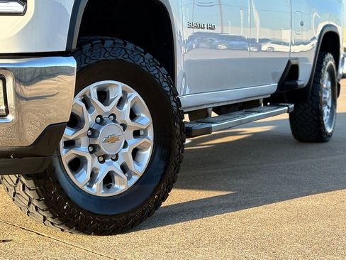 Used 2024 Chevrolet Silverado 3500 LTZ w/ LTZ Plus Package image 16